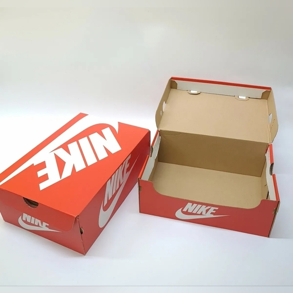 Nike Red, Orange And Brown Empty Boxes - Size 4.5Y - 13 - Picture 5 of 14